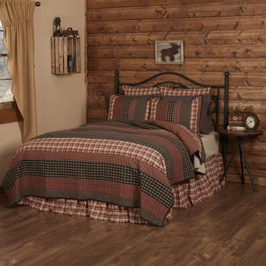 Beckham Queen Quilt 90Wx90L VHC Brands - The Fox Decor